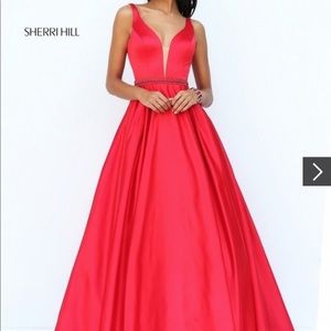 Prom/Pageant Dress with POCKETS!!